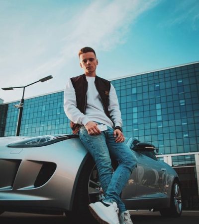 "Только выписались из больницы": сын певицы Валерии снова попал в ДТП