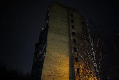 В столице женщина выбросилась из окна высотки - Новости Киева