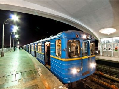 Вхід заборонено: пассажиры столкнулись с жуткими неудобствами в метро Киева