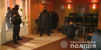 Силовики массово закрывают лотереи и игровые автоматы