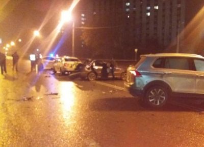 В Харькове пьяный водитель снес патрульных и медиков, приехавших на ДТП: жуткое видео