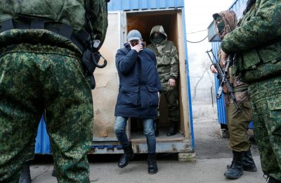 Освобождение украинских заложников на Донбассе / Reuters