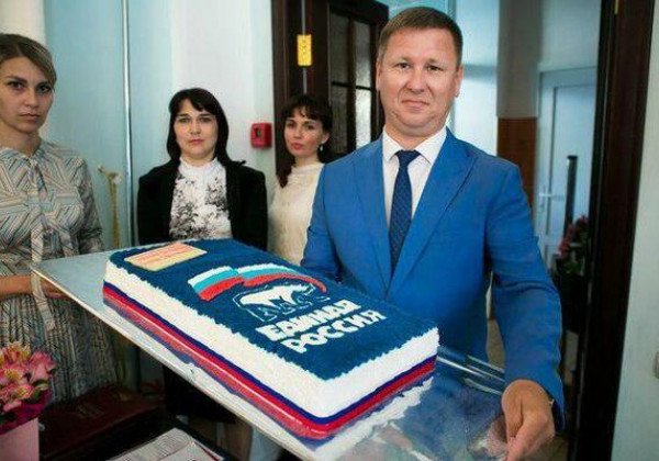 Ехал за украинским паспортом: СБУ задержала члена партии Путина