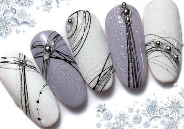 Маникюр на зиму 2020: пенный маникюр – самый трендовый новогодний маникюр 2020 - 33 фото