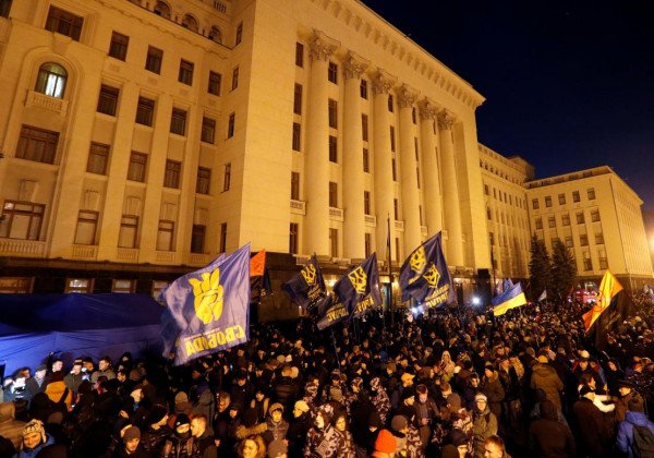 Акция у Офиса Зеленского: участники собрались митинговать бессрочно