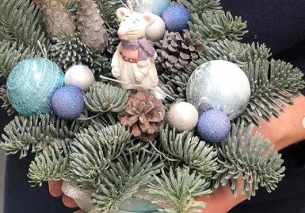 Новорічні композиції своїми руками на Новий рік 2020: цікаві ідеї, фото