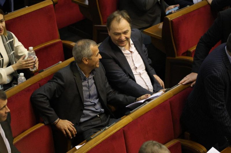 "За себя и за того парня": в Раде определили кнопкодава-рекордсмена