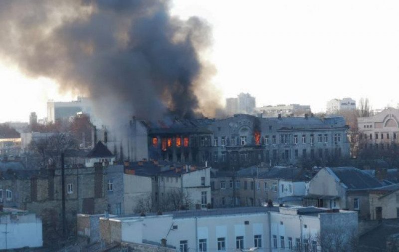Количество пострадавших растет: в Одессе объявлен траур после пожара в колледже