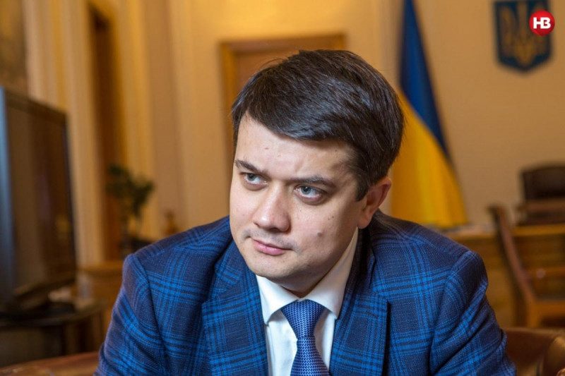 Разумков пояснив, чому не можна застосовувати санкції проти громадян України