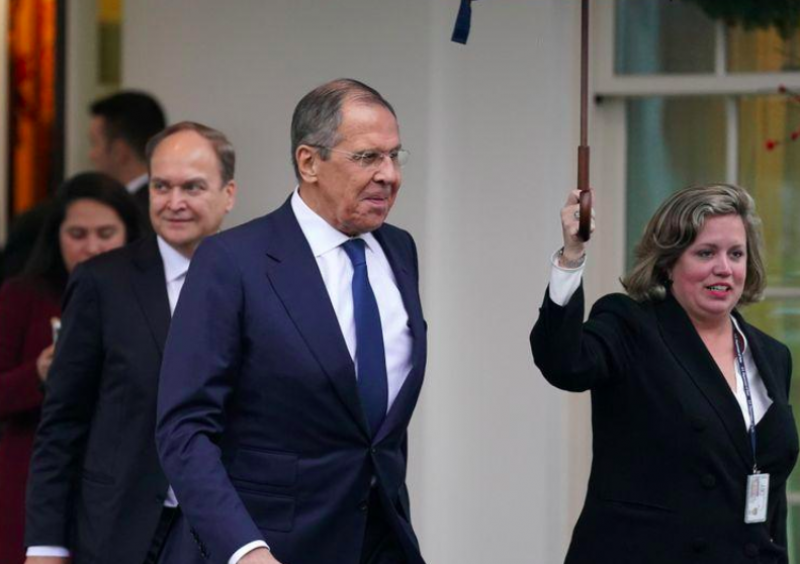 РФ отправит на переговоры военных: Лавров набросился с обвинениями на НАТО