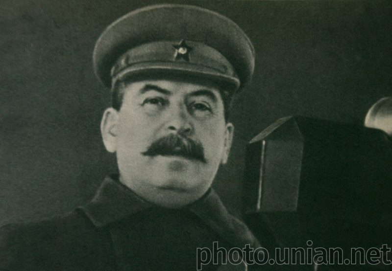 22 июня 1941 года - особая дата: как Сталин спасал Гитлера