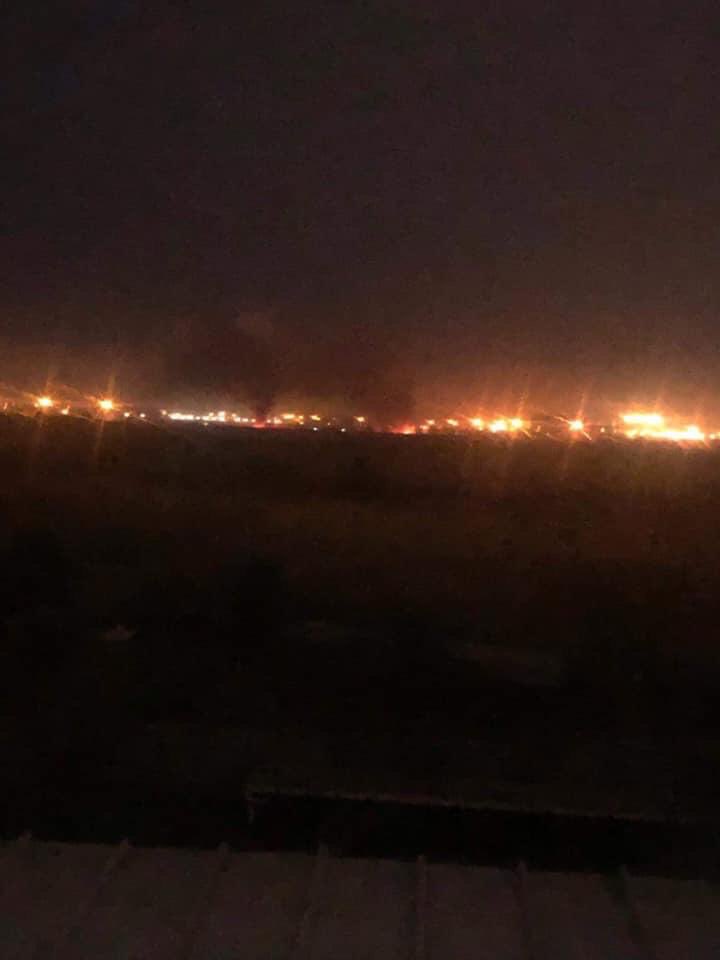 Одна из ракет прилетела на взлетно-посадочную полосу аэропорта Багдада / Фото twitter.com/thestevennabil