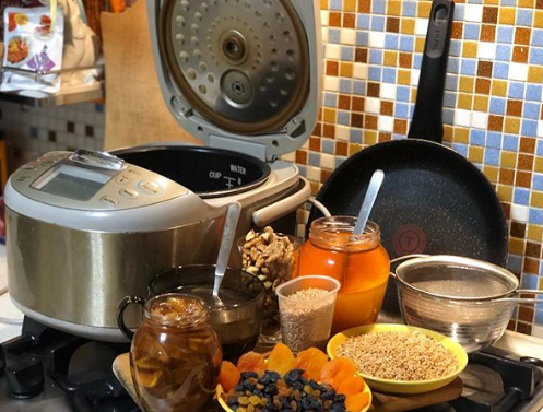 Кутя в мультиварці готується на режимі Тушкування Кутя в мультиварці готується на режимі Тушкування