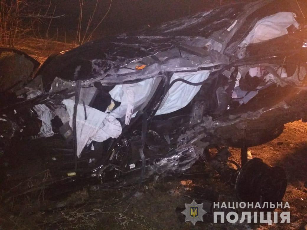 На Сумщине столкнулись грузовик и внедорожник, погибли два человека