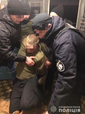 Под Киевом злоумышленник ударил копа в лицо отверткой - Новости Под Киевом злоумышленник ударил копа в лицо отверткой - Новости