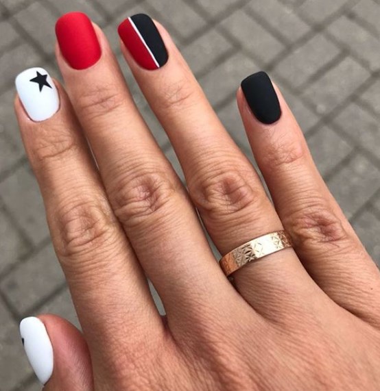 Красный маникюр 2020