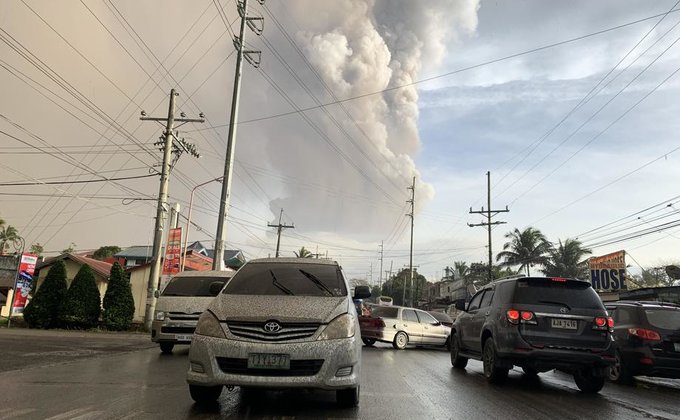 Извержение вулкана на Филиппинах Извержение вулкана на Филиппинах