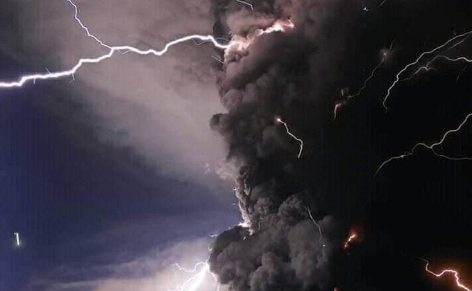 Извержение вулкана на Филиппинах Извержение вулкана на Филиппинах