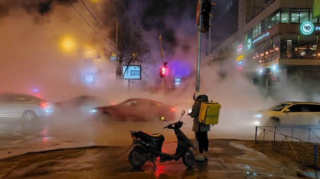 ТРЦ Ocean Plaza затопило горячей водой / Фото: Евгений Опанасенко