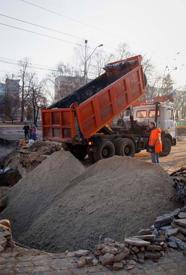 Авария возле ТРЦ Ocean Plaza
