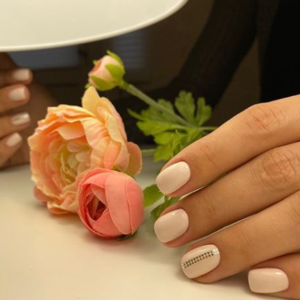 Маникюр на короткие ногти 2020