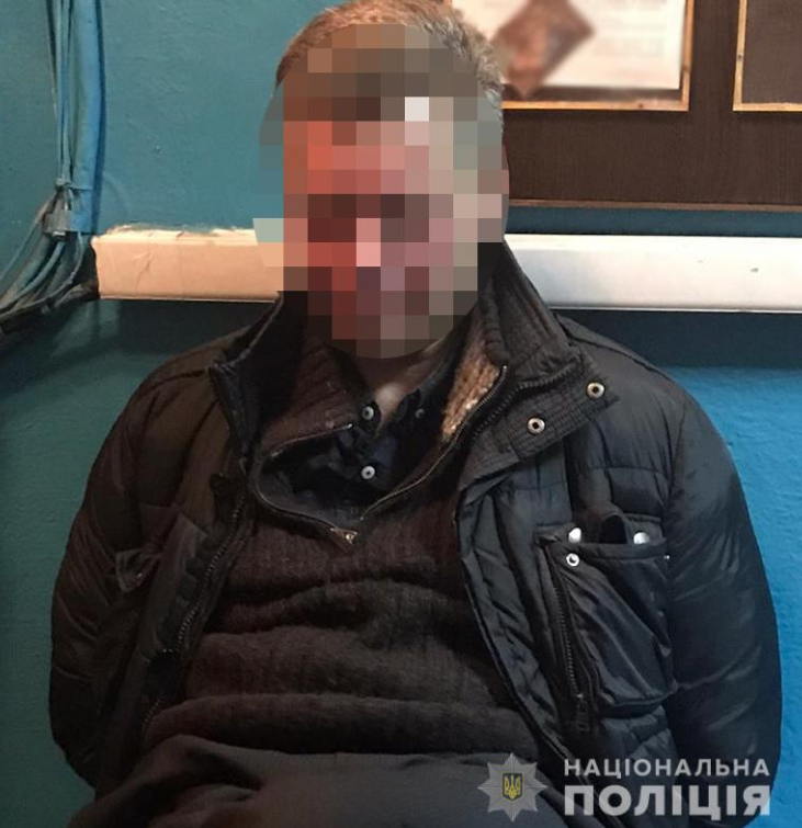 В метро Киева мужчина ударил копа, злоумышленнику грозит до пяти лет тюрьмы В метро Киева мужчина ударил копа, злоумышленнику грозит до пяти лет тюрьмы