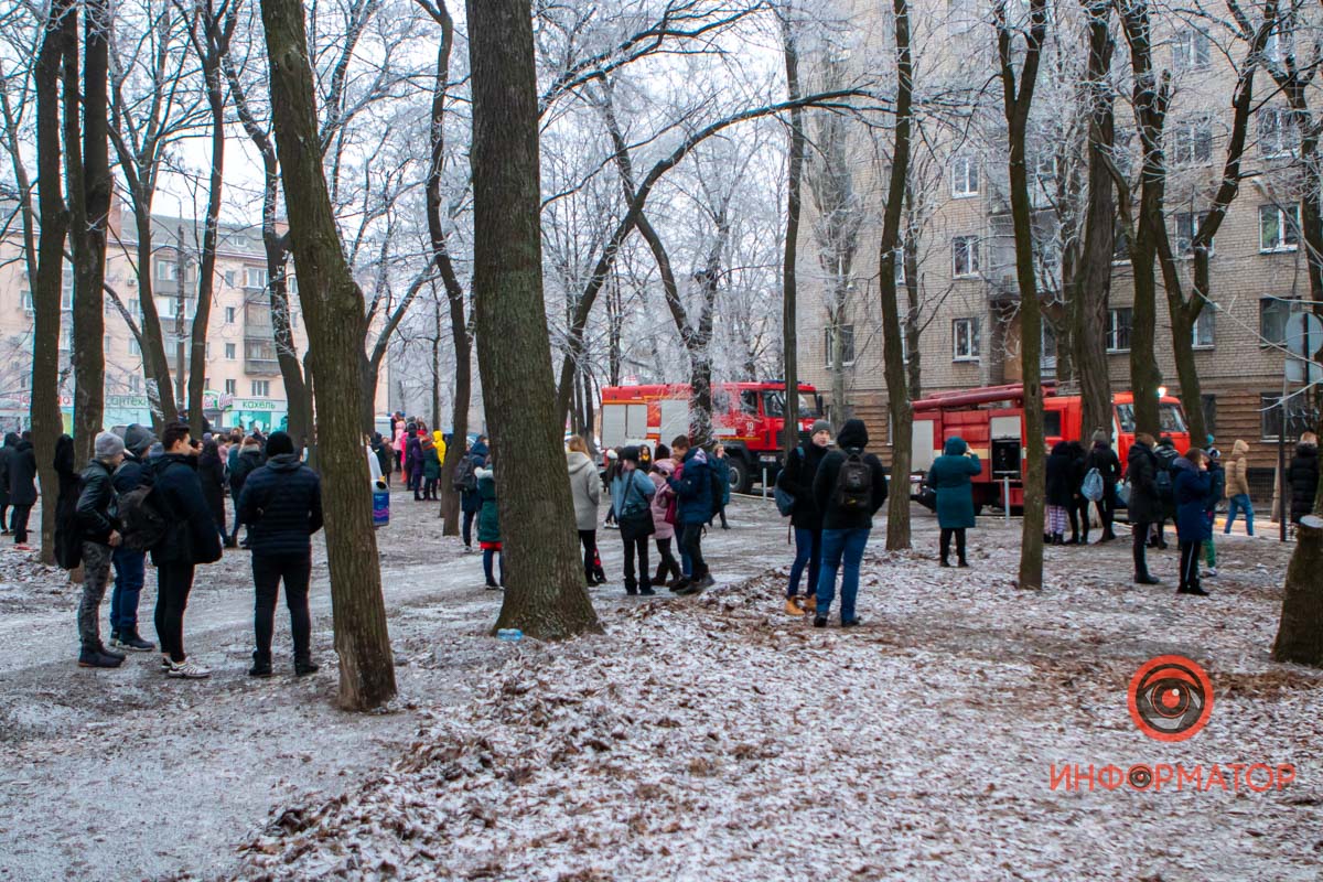 Студентов эвакуировали Студентов эвакуировали