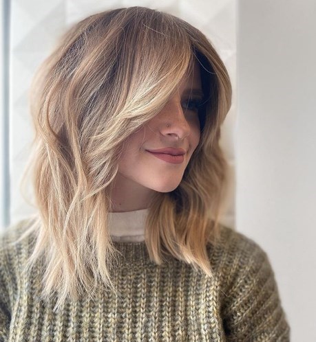 Модная женская стрижка шегги 2020 Модная женская стрижка шегги 2020