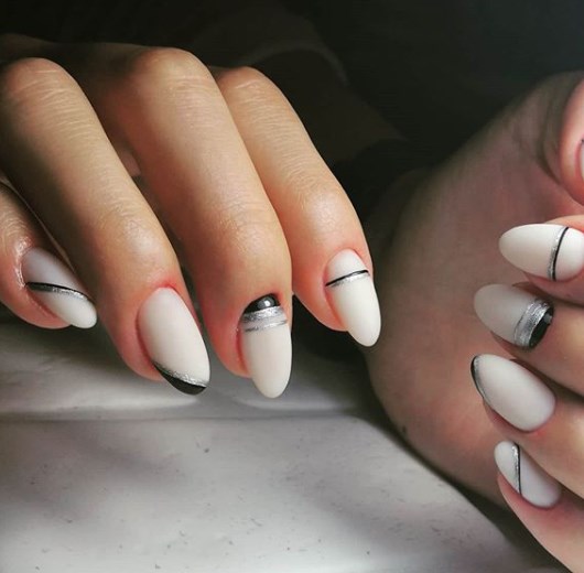 Матовый маникюр 2020