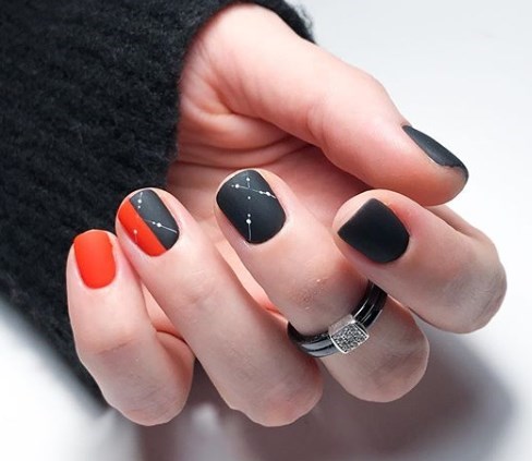 Оранжевый маникюр 2020