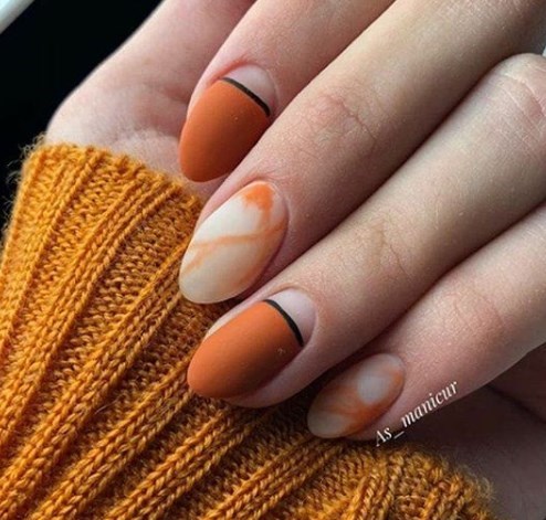 Оранжевый маникюр 2020