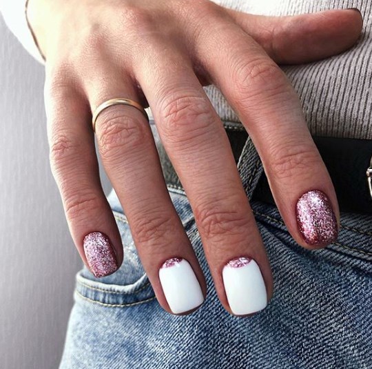 Белый маникюр 2020