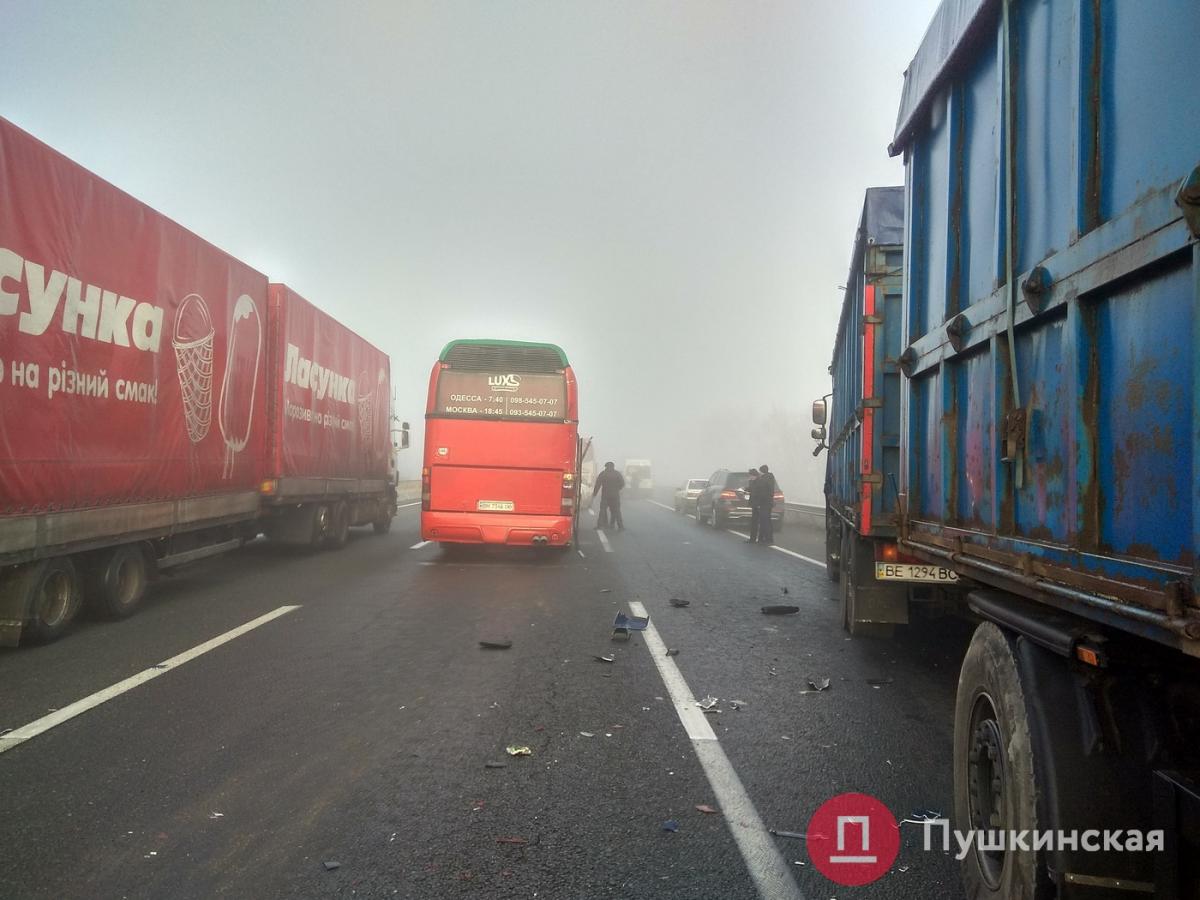 Масштабное ДТП под Одессой