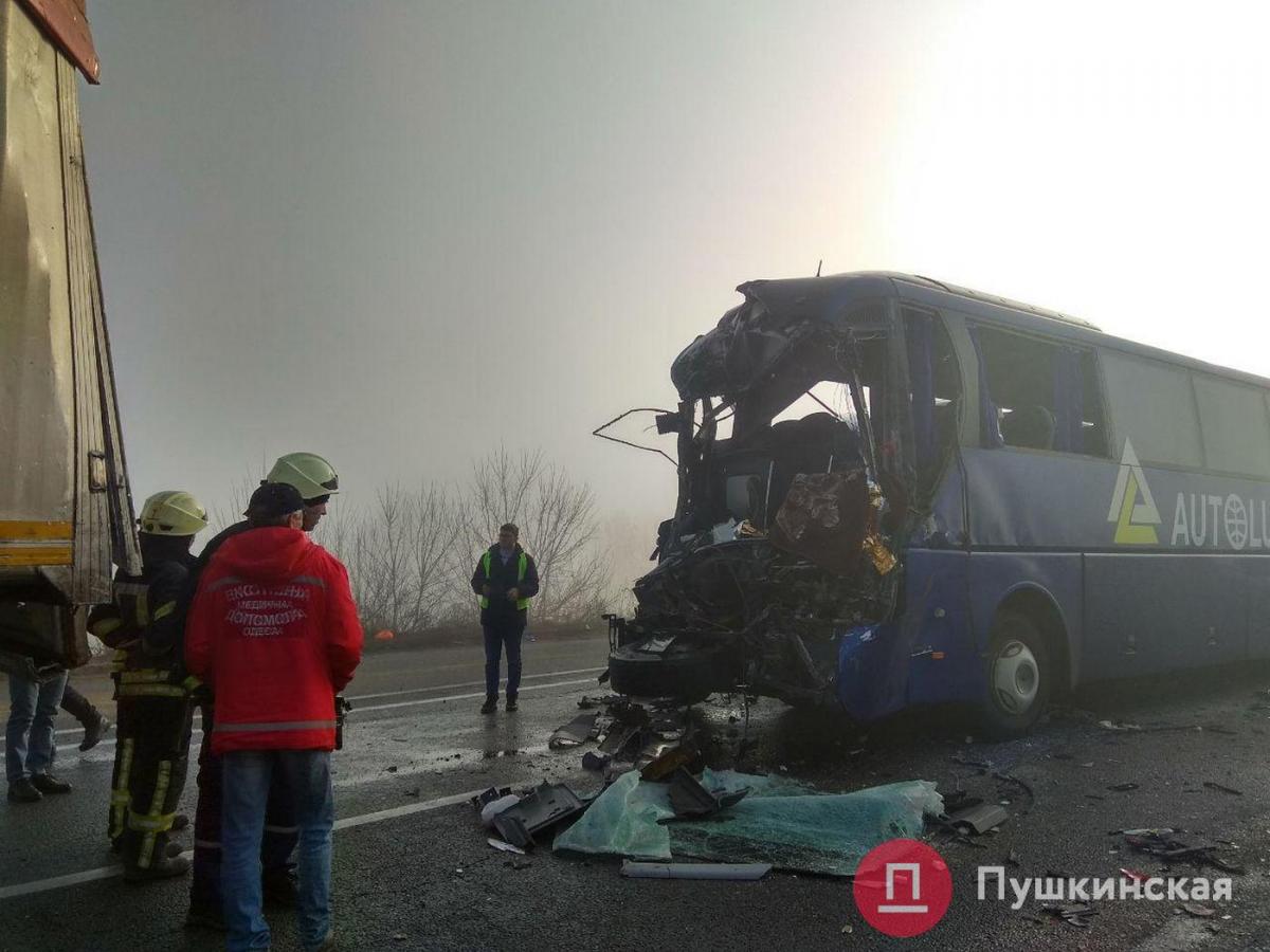 Масштабное ДТП под Одессой