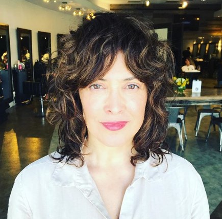 Стрижки на средние волосы