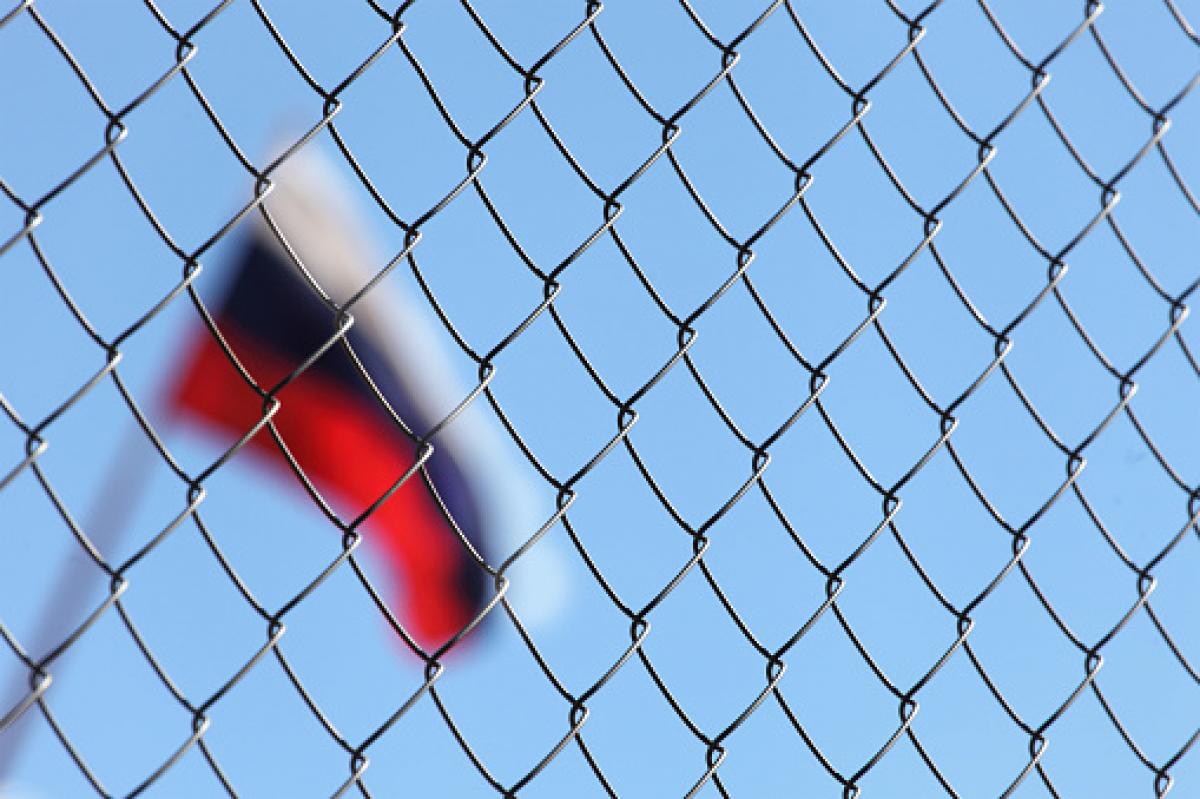 Уничтожают экономику: США сокрушили Россию новыми санкциями