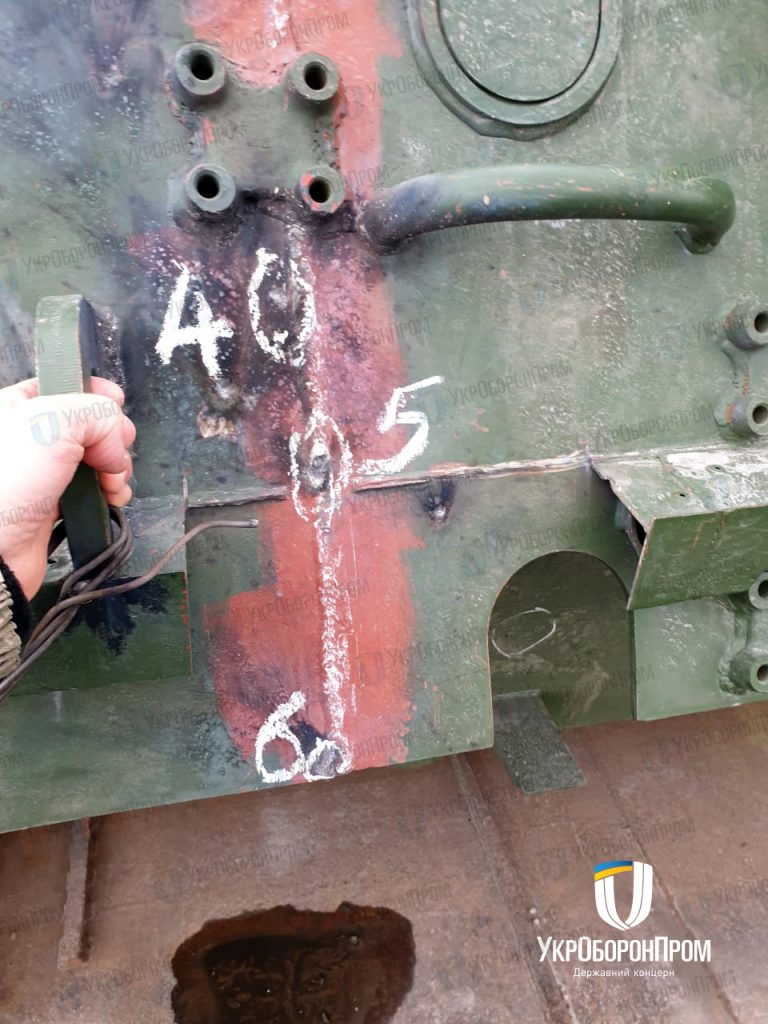 Расстреляли БТР-4 Расстреляли БТР-4