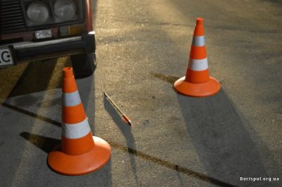 Стрела прошла насквозь: под Киевом чиновницу подстрелили из арбалета