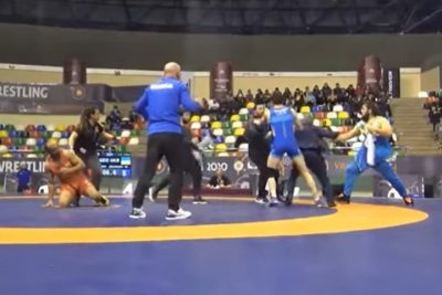 Момент массовой драки / скриншот из видео