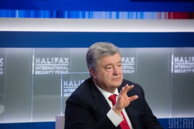 "Черти и Зеленский": Порошенко выложил в Сеть видео, где его фанаты глумятся над президентом