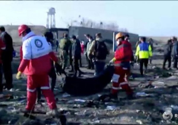 Крушение самолета МАУ в Иране: обнародованы имена погибших членов экипажа