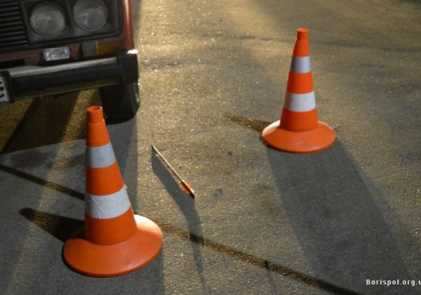 Стрела прошла насквозь: под Киевом чиновницу подстрелили из арбалета