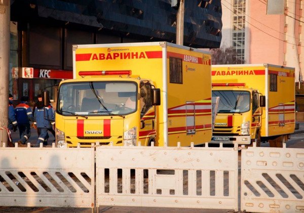 Потоп возле Ocean Plaza в Киеве: масштабную аварию ликвидировали