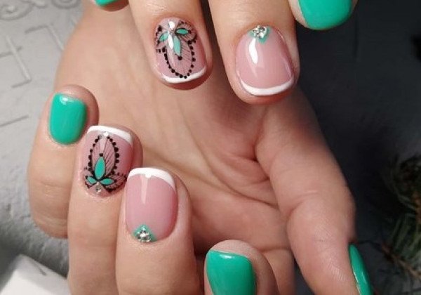 Маникюр 2020 – самый красивый маникюр на короткие ногти фото новинки