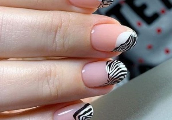 Маникюр 2020 фото новинки: красивый маникюр френч и яркий животный принт