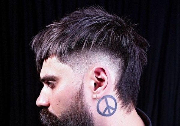 Маллет 2020 – модная мужская стрижка, которая подойдет всем фото