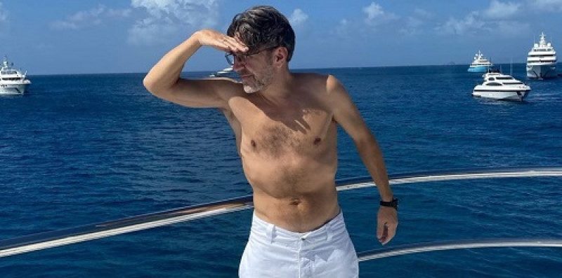 "*барь старый": Шнуров едко обстебал Михаила Мишустина