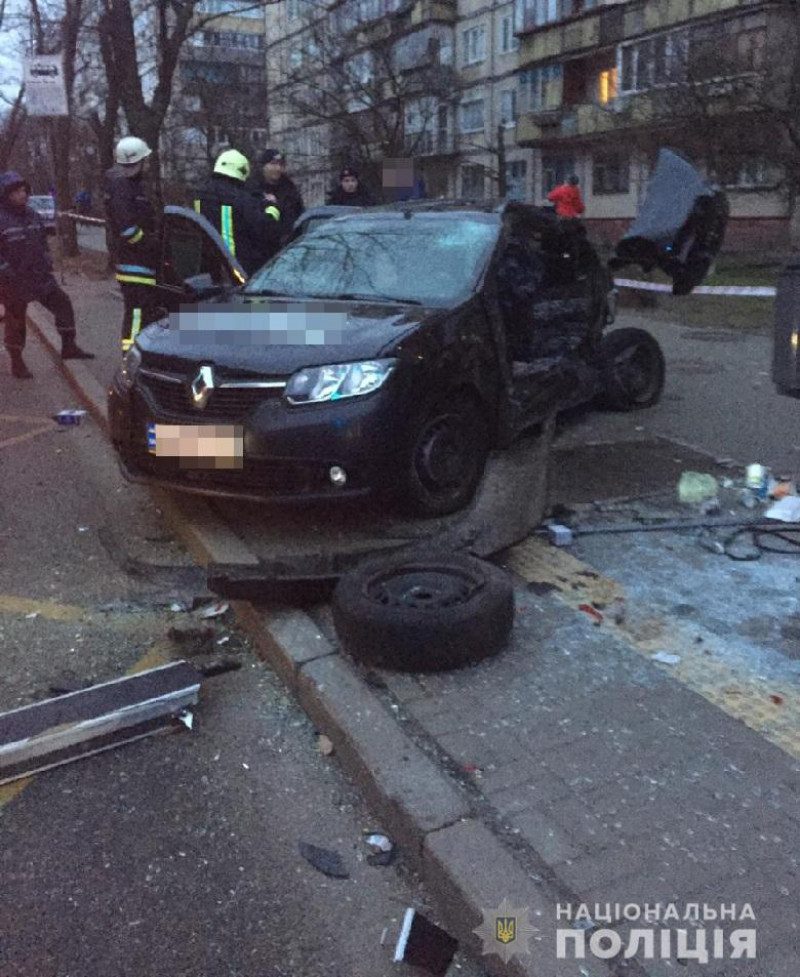 Смертельное ДТП на остановке в Киеве: в полиции рассказали детали