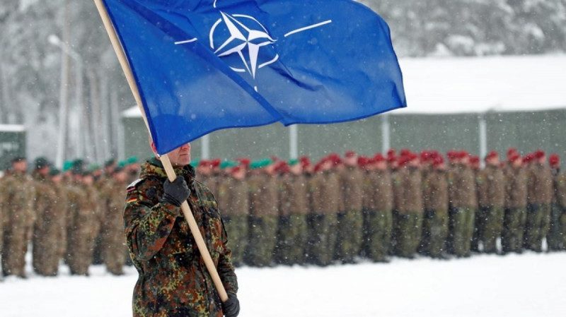 У Зеленського обманюють народ щодо вступу до НАТО - військовий експерт