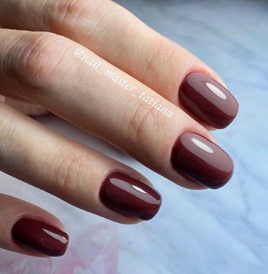 Бордовий манікюр 2020